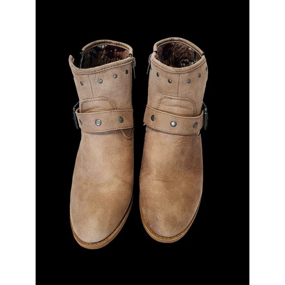 Sugar Velocity Tan Faux Suede Buckle Strap Studded Booties Block Heel 7.5M - Picture 2 of 7